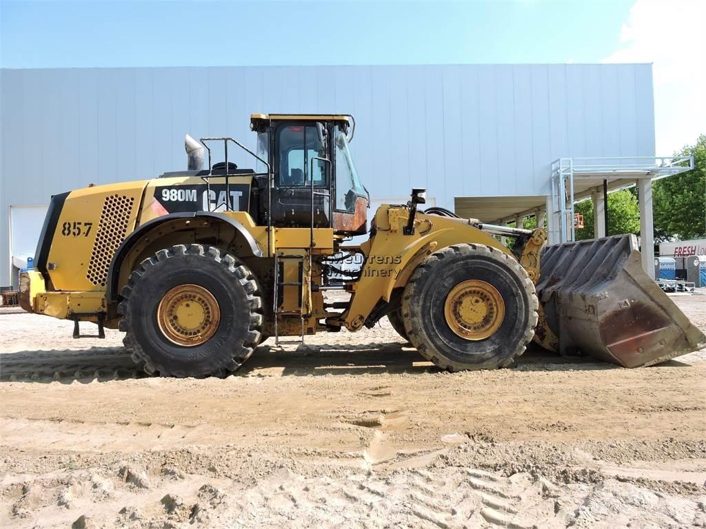CAT 980M GERMAN لوادر بعجل