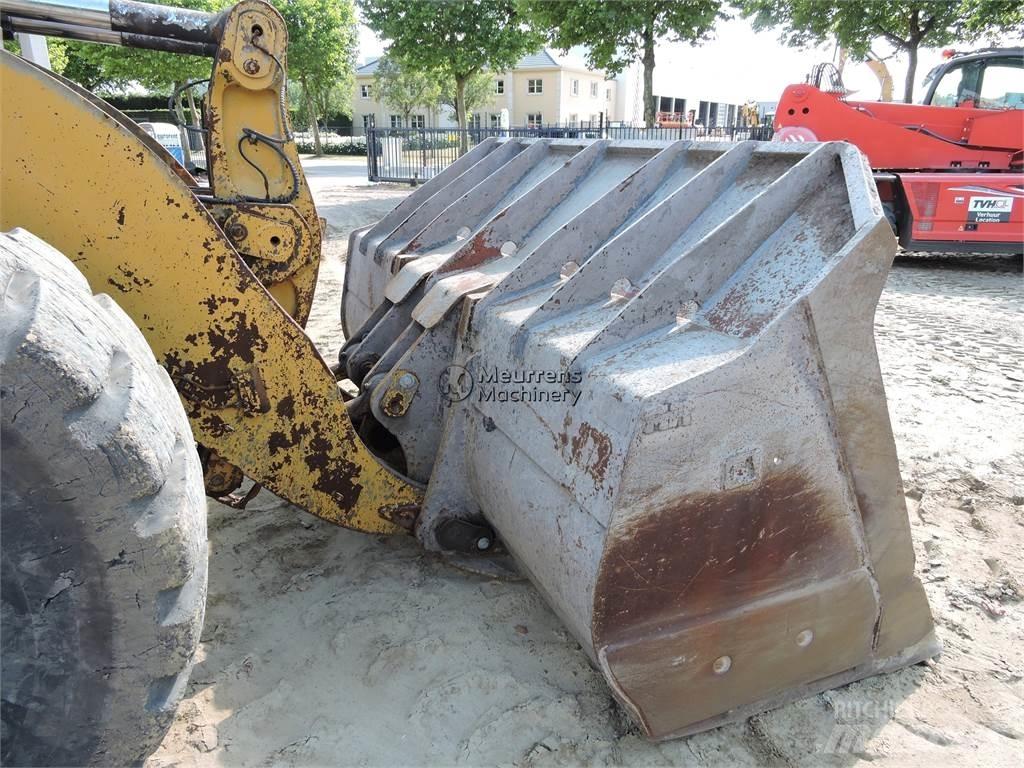 CAT 980M GERMAN لوادر بعجل