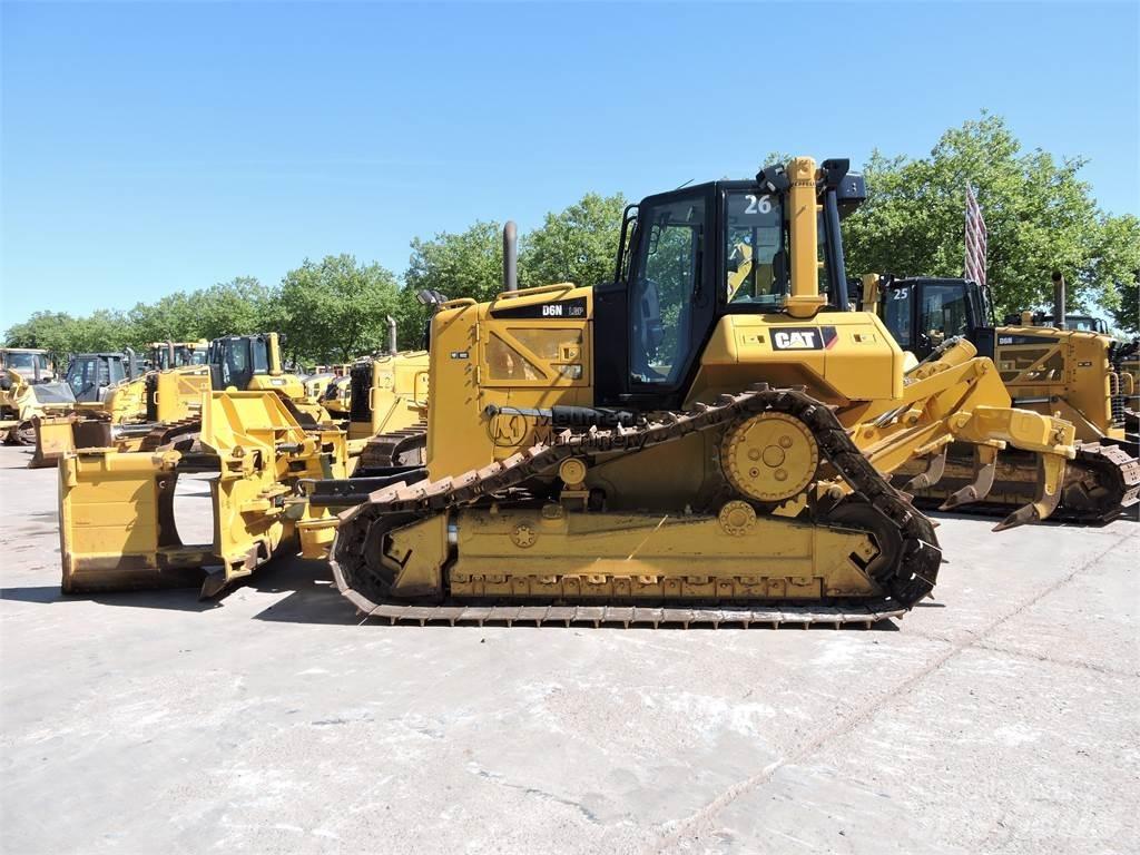 CAT D6NLGP جرارات تسوية