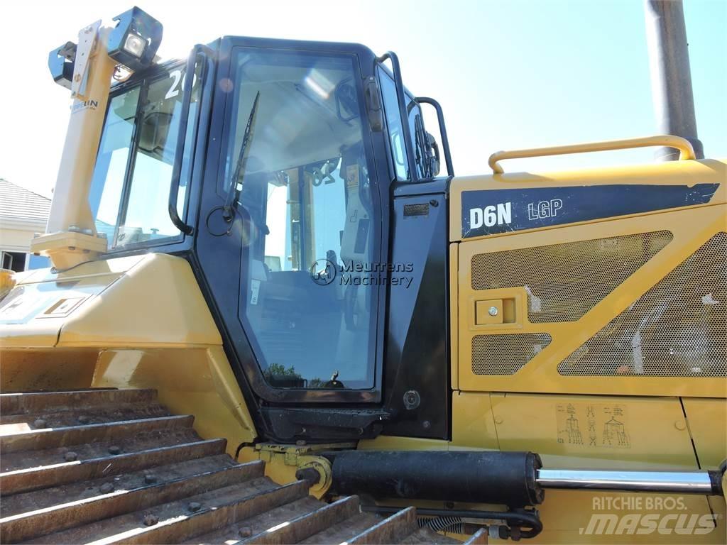 CAT D6NLGP جرارات تسوية
