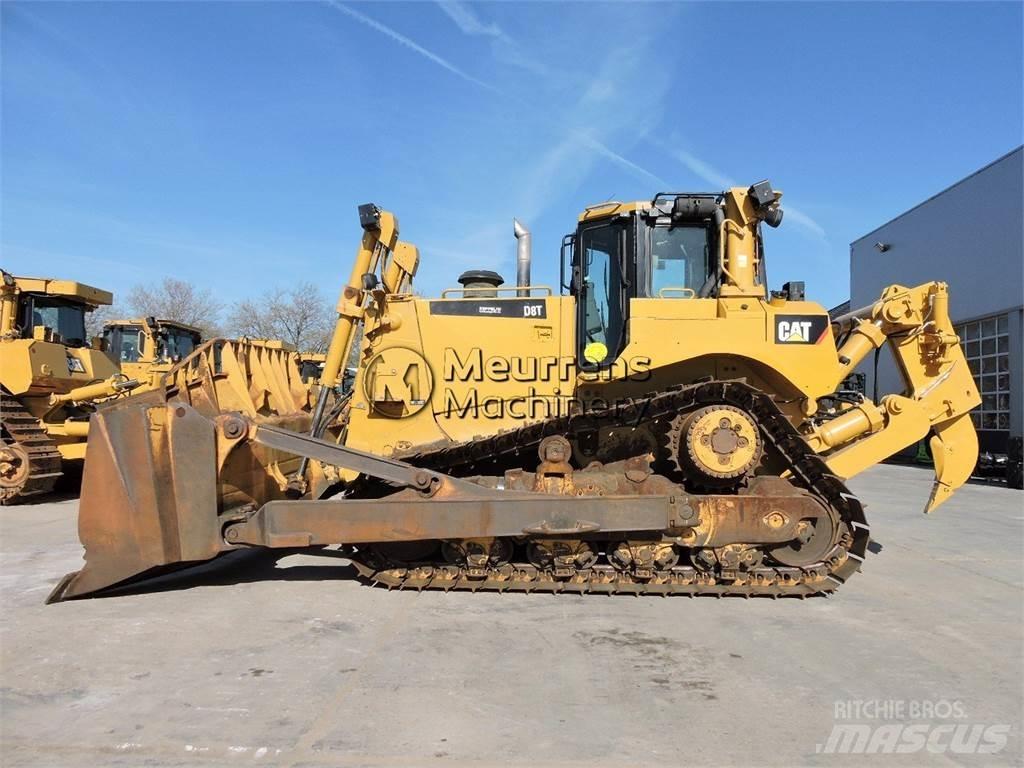 CAT D8T جرارات تسوية