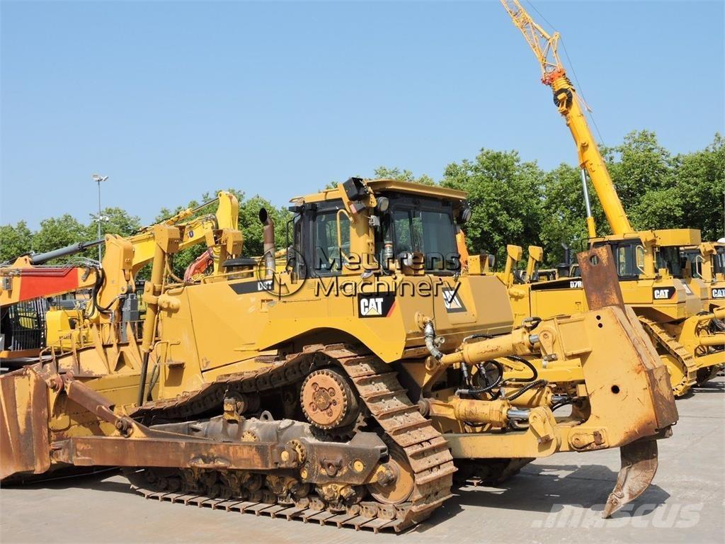 CAT D8T GERMAN جرارات تسوية