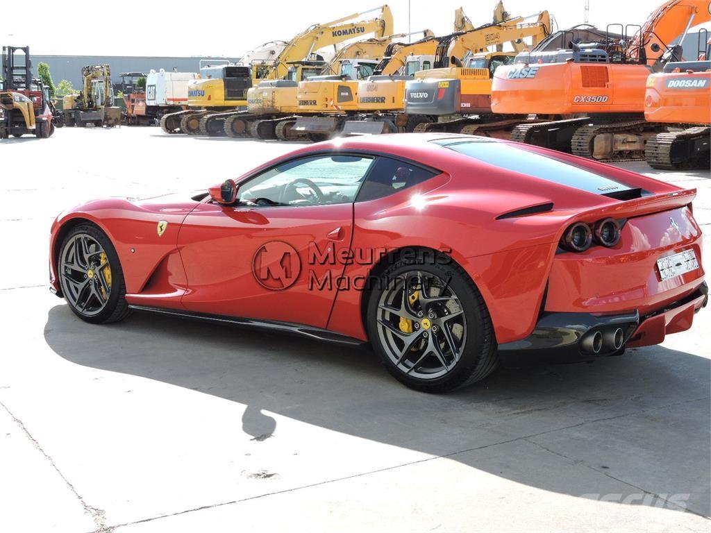 Ferrari 812 Super Fast أخرى