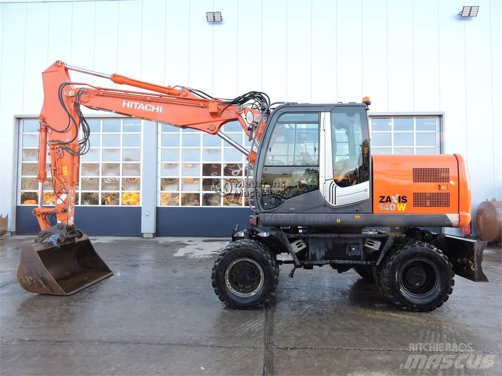 Hitachi ZX140W حفارات بعجل