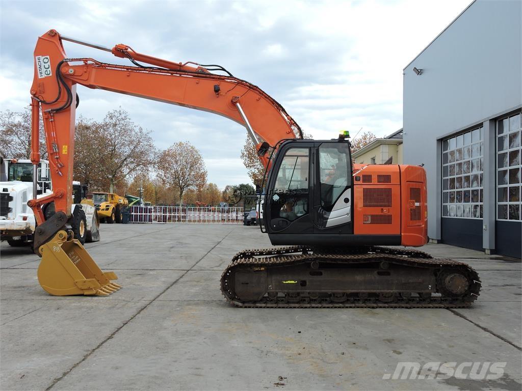 Hitachi ZX225 حفارات زحافة