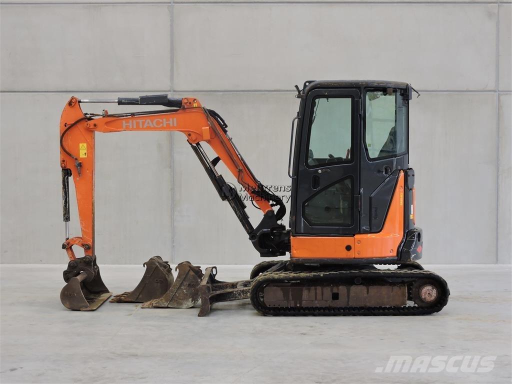 Hitachi ZX33U-5A أخرى