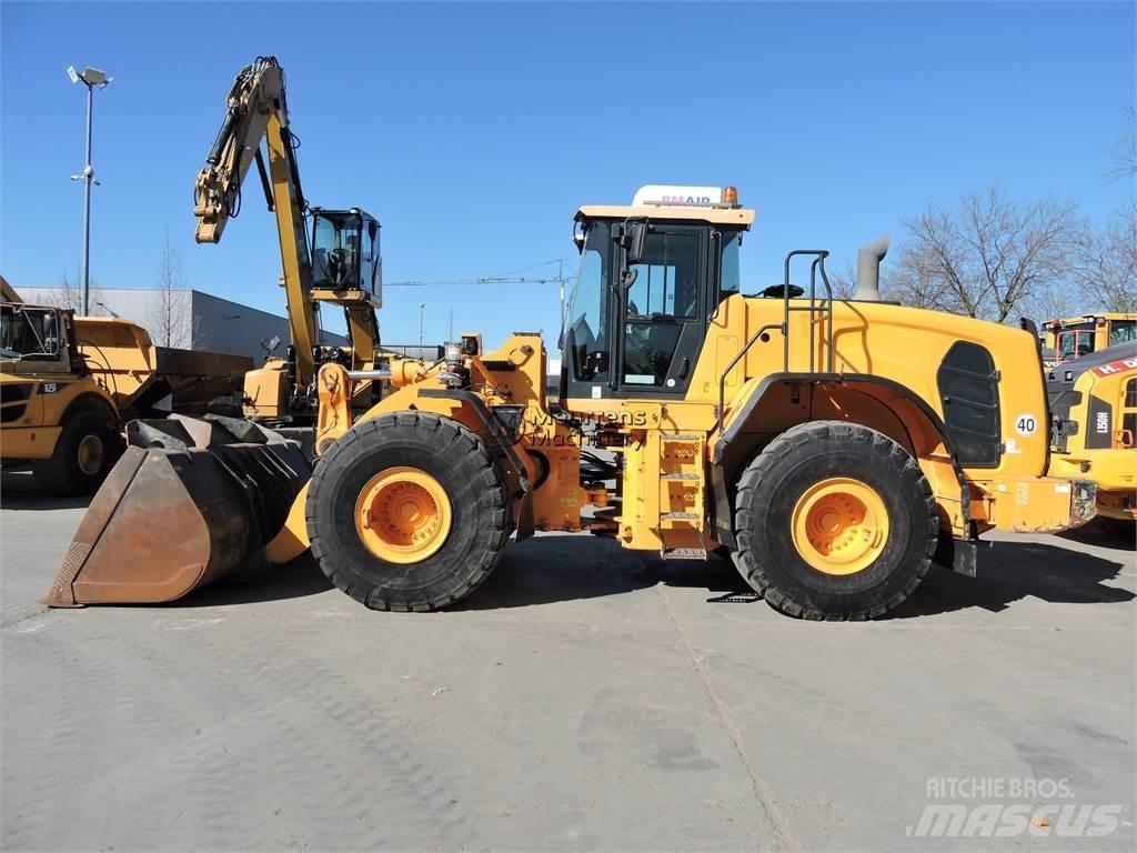 Hyundai HL970 لوادر بعجل