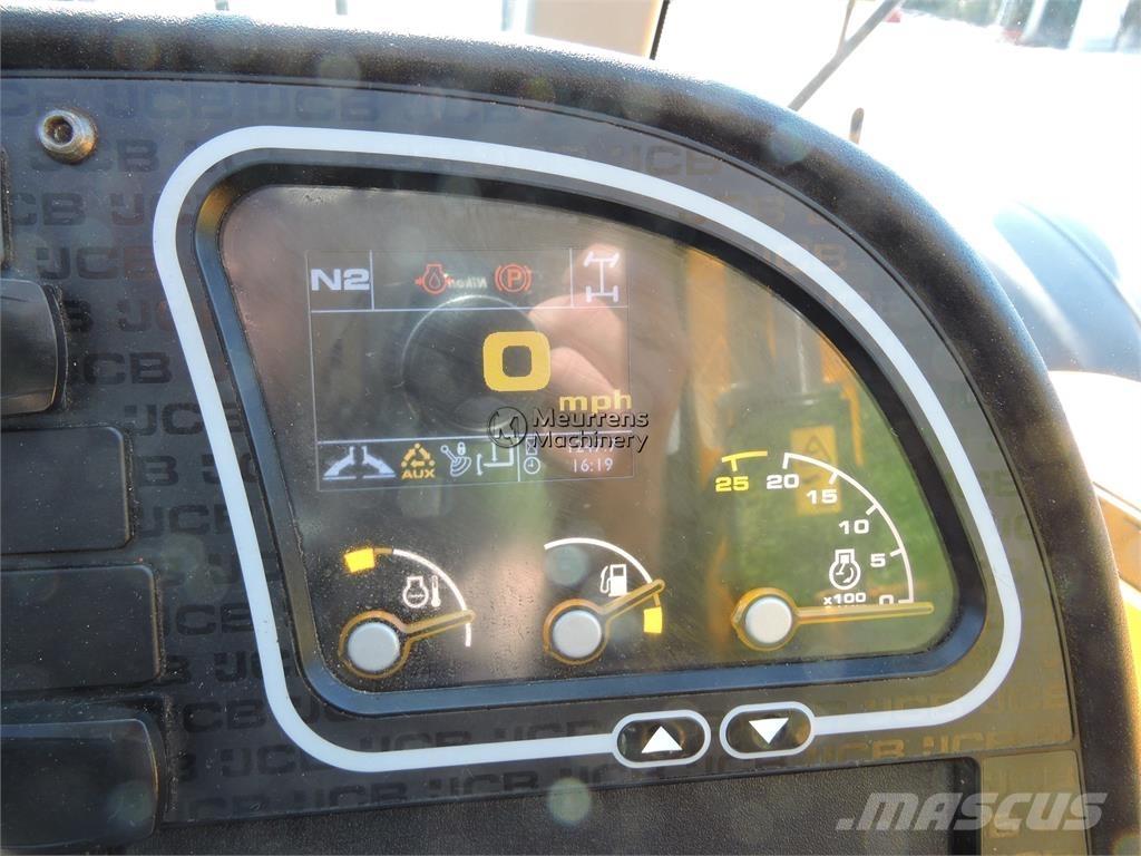 JCB 540-170 مناولات متداخلة