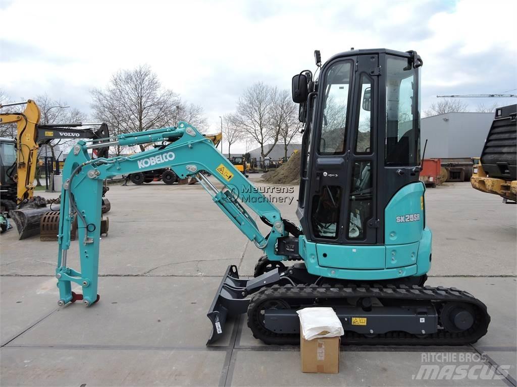 Kobelco SK25 UNUSED أخرى