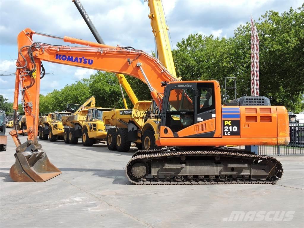 Komatsu PC210LC-10 حفارات زحافة