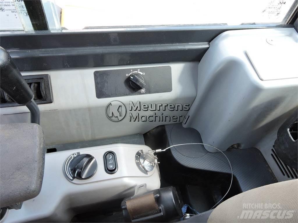 Komatsu PC35 أخرى