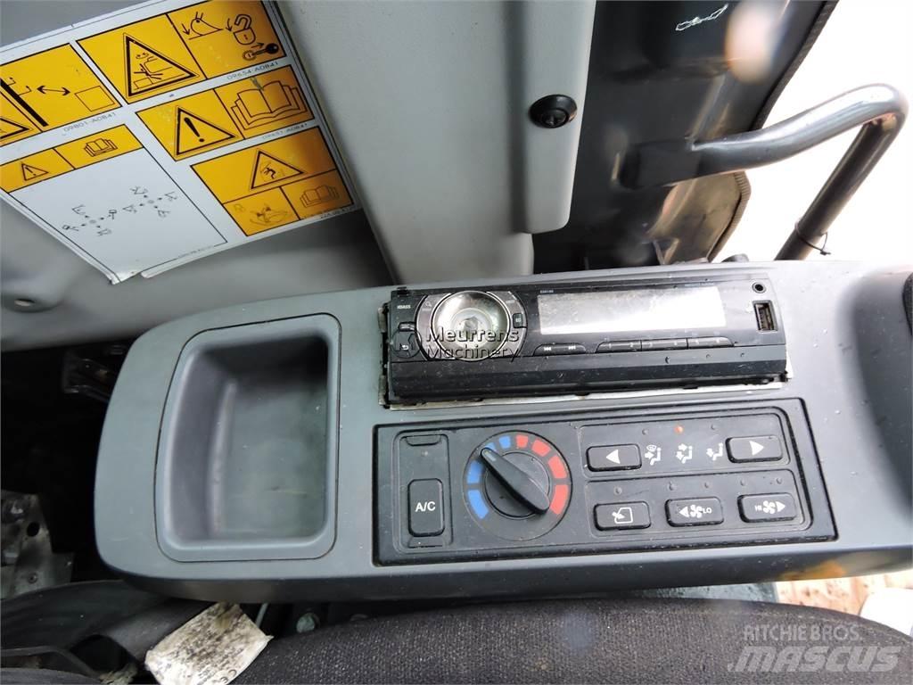 Komatsu PC80 أخرى