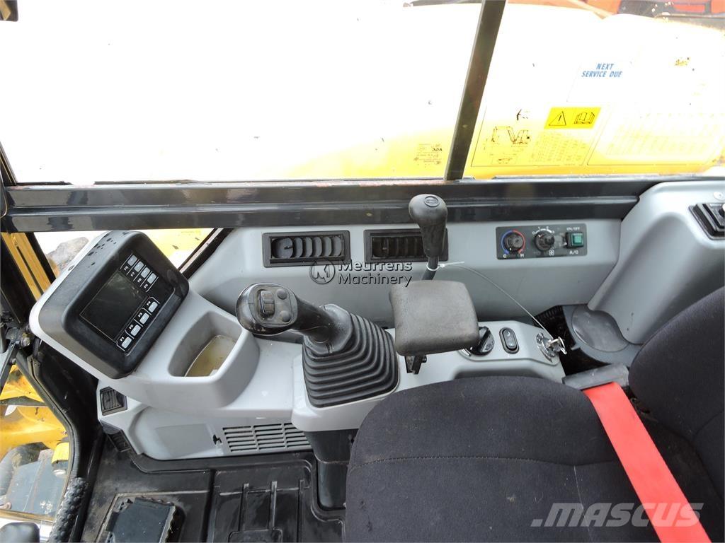 Komatsu PC80MR-5 أخرى