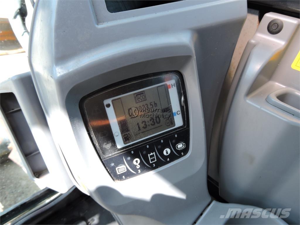Kubota KX080-4 أخرى