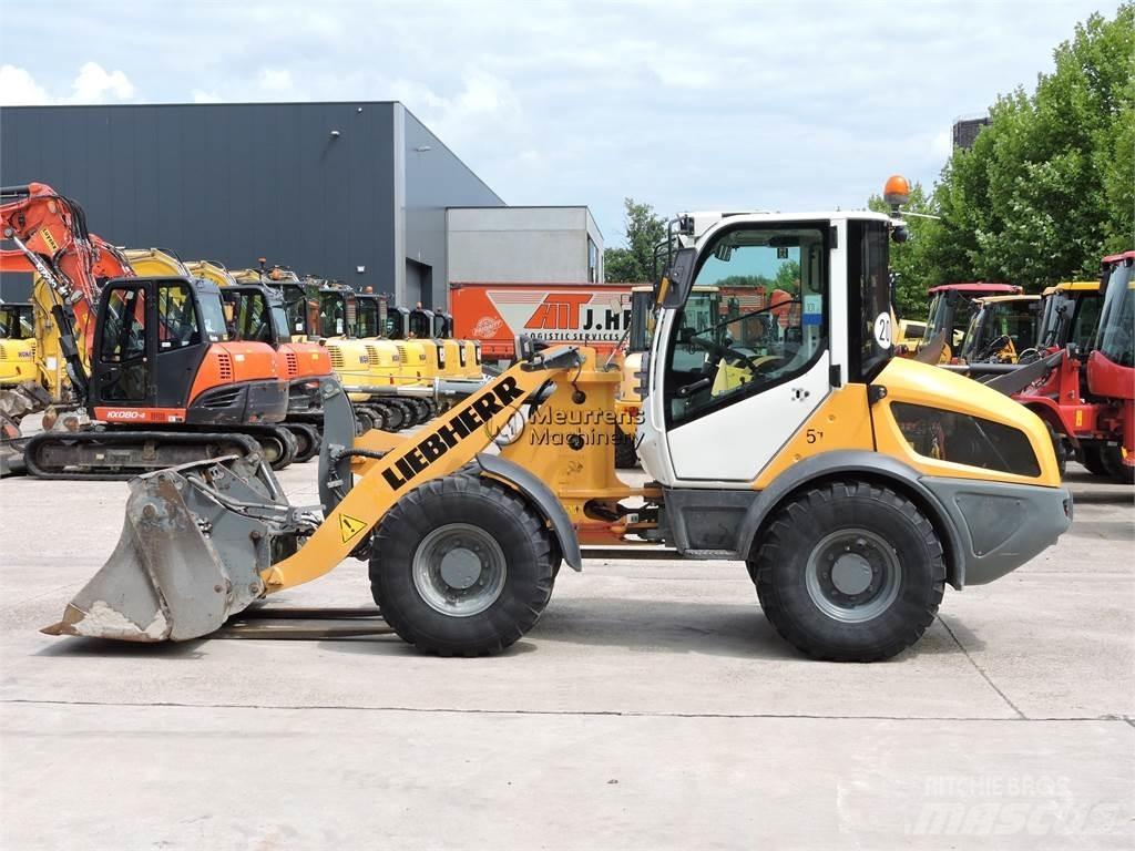 Liebherr 508 + FORK لوادر بعجل