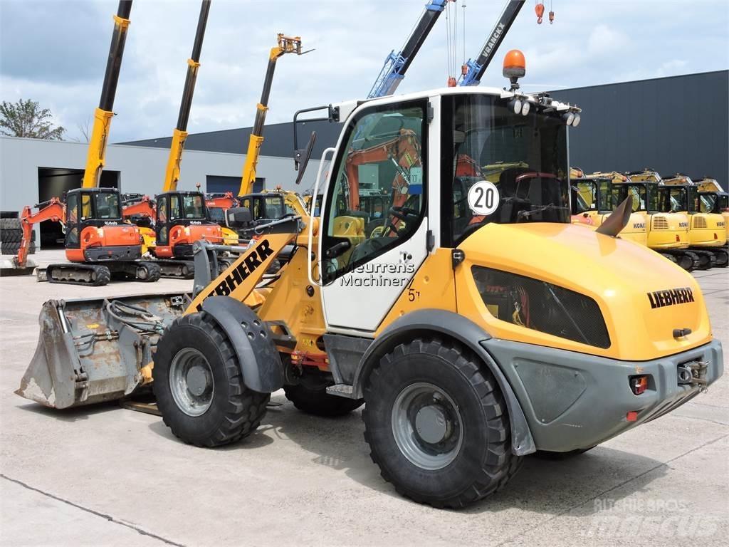 Liebherr 508 + FORK لوادر بعجل