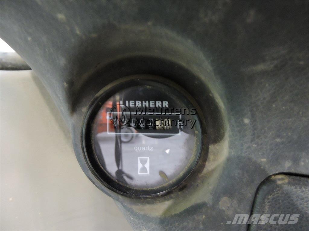 Liebherr A312 حفارات بعجل