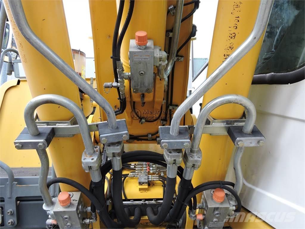 Liebherr A314 حفارات بعجل