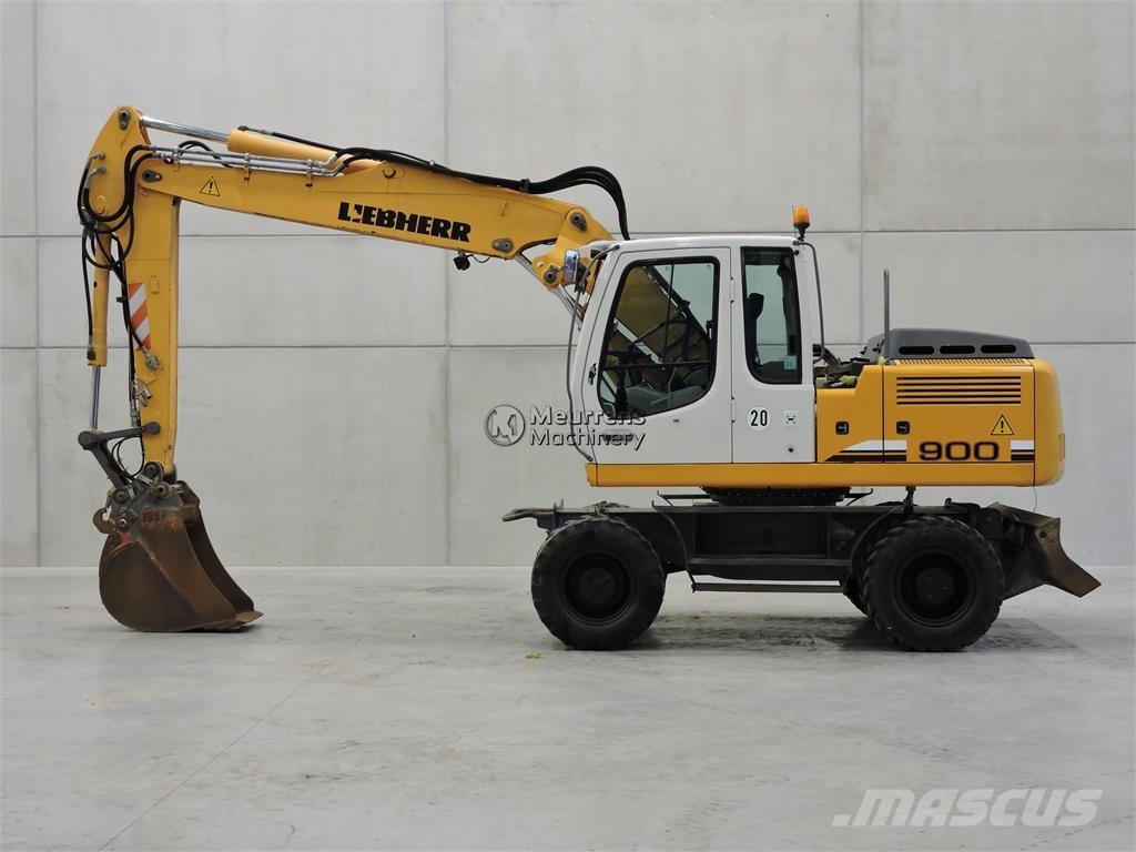 Liebherr A900C حفارات بعجل