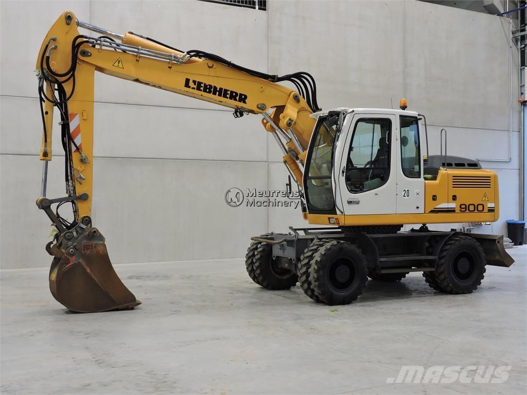 Liebherr A900C حفارات بعجل