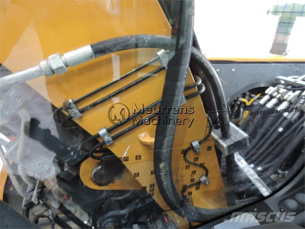 Liebherr A918 حفارات بعجل