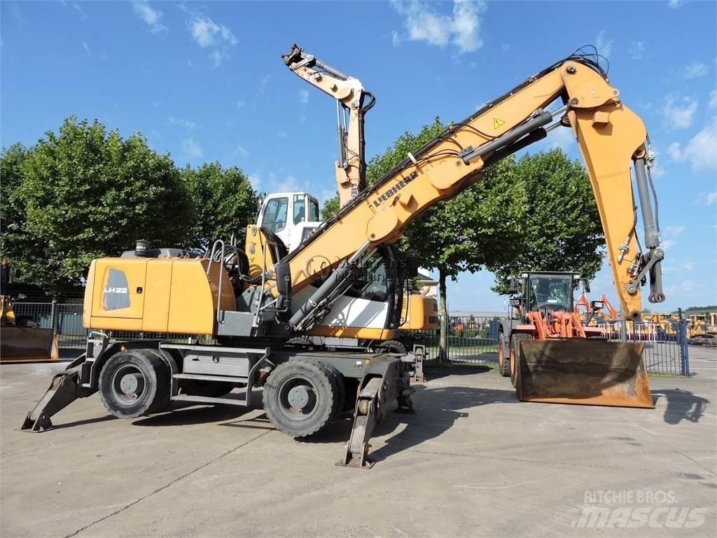 Liebherr LH22 مناولات المخلفات / مناولات صناعية