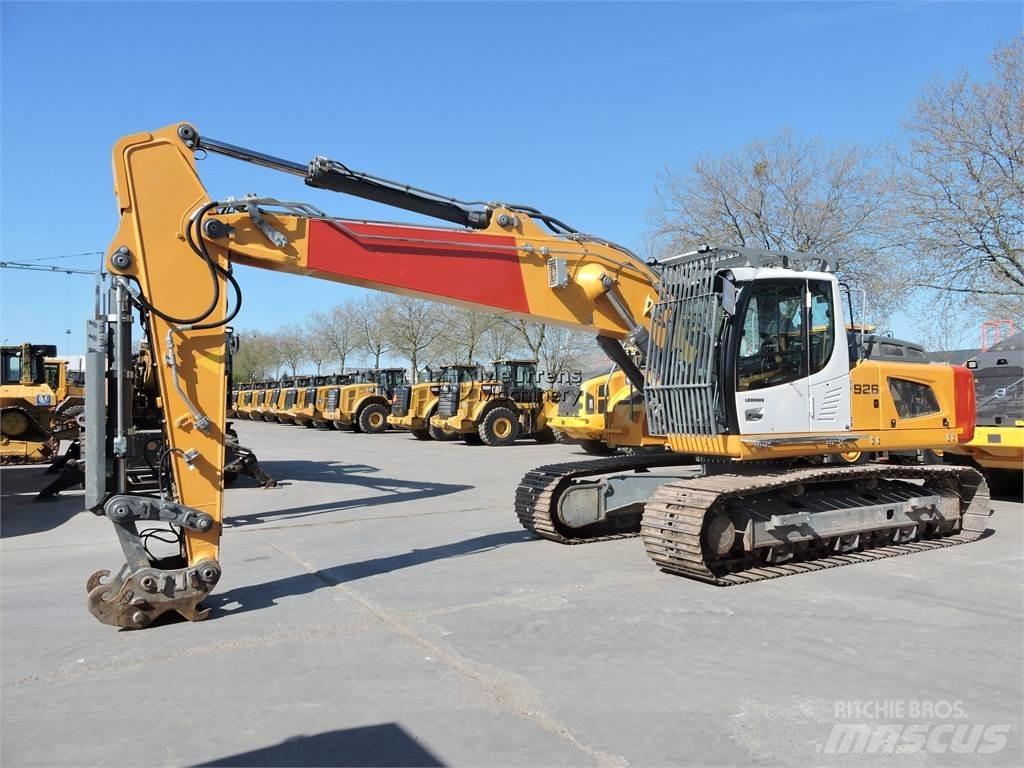 Liebherr R926LC حفارات زحافة