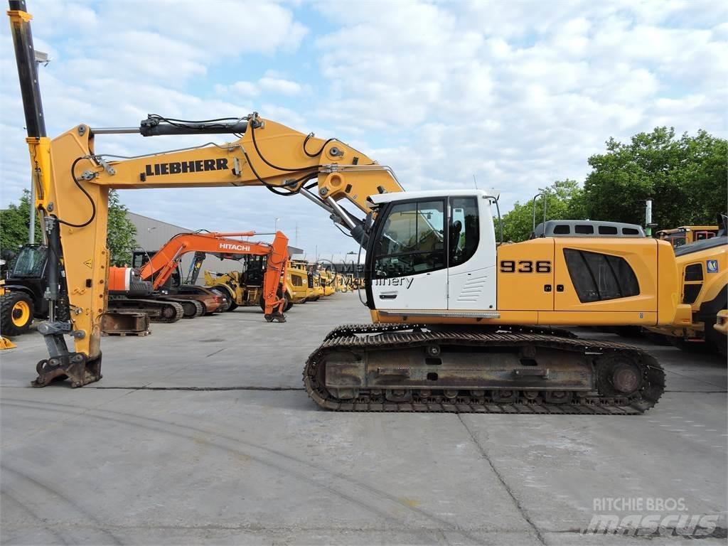 Liebherr R936LC حفارات زحافة