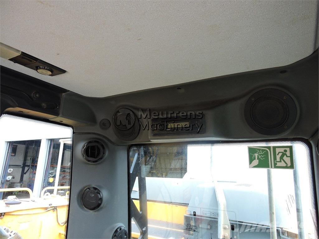 Liebherr R950 حفارات زحافة
