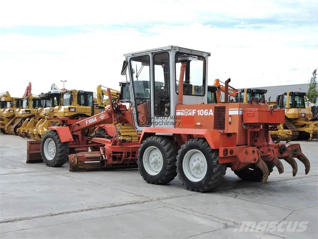O&K F106A معدات تمهيد الطرق