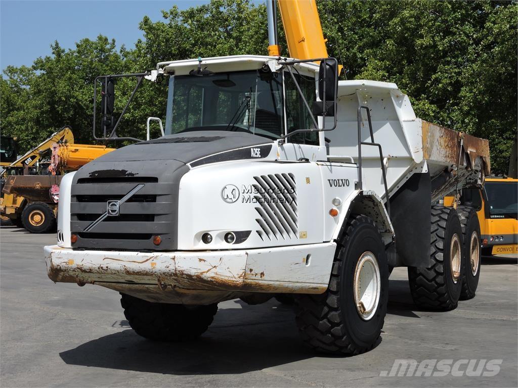 Volvo A25E ساحبات مفصلية