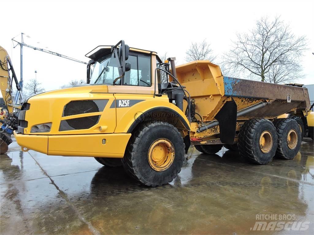 Volvo A25F ساحبات مفصلية