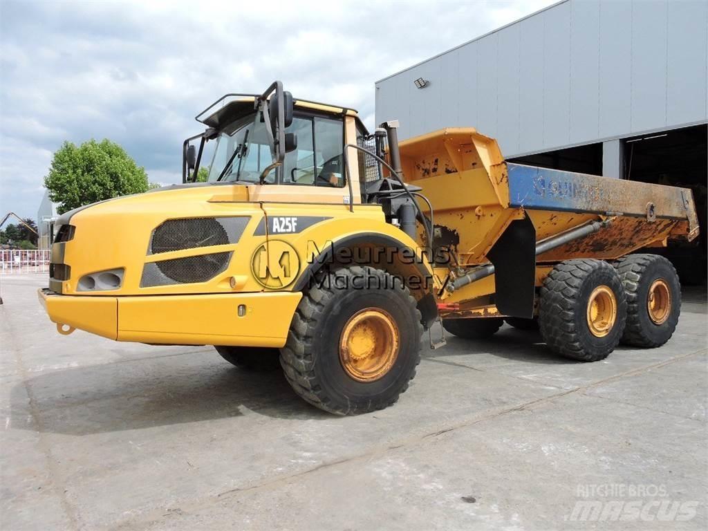 Volvo A25F ساحبات مفصلية