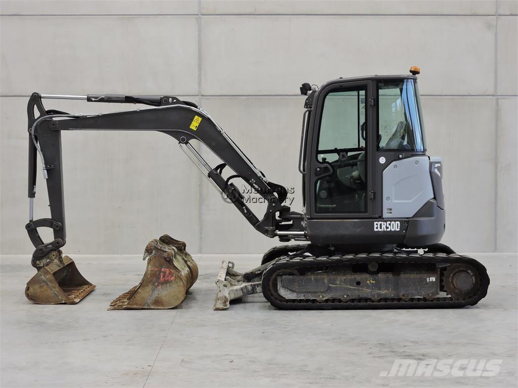 Volvo ECR50D 4 BUCKET أخرى