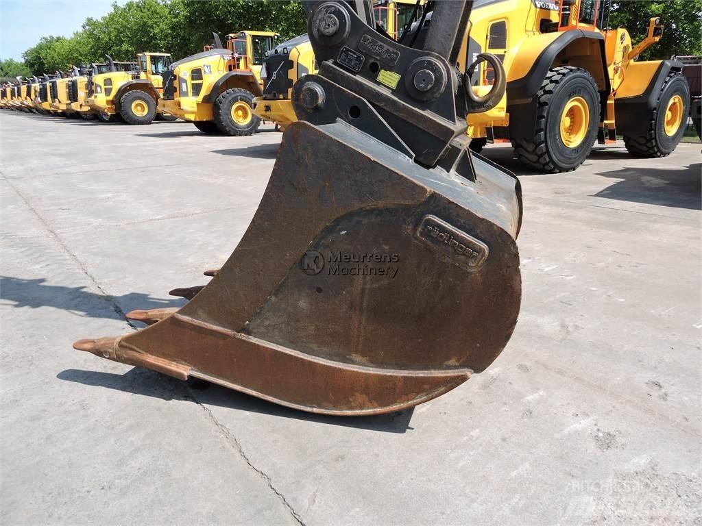 Volvo EW220E حفارات بعجل