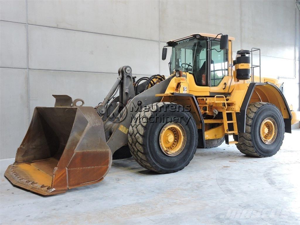 Volvo L180F لوادر بعجل
