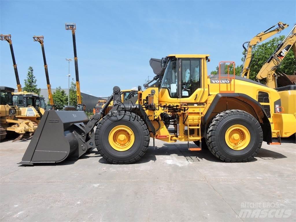Volvo L180H لوادر بعجل