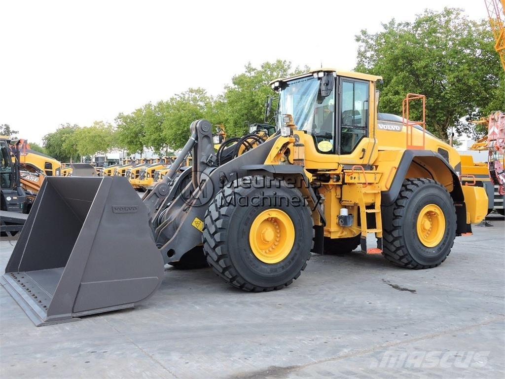 Volvo L180H لوادر بعجل