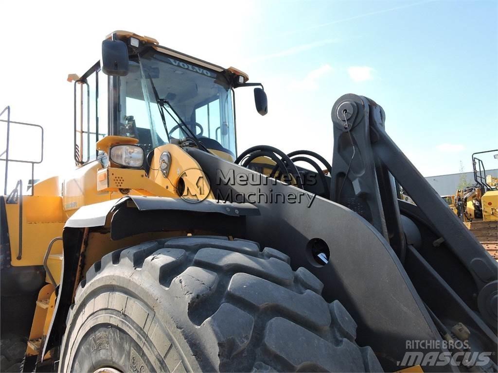 Volvo L220H GERMAN لوادر بعجل