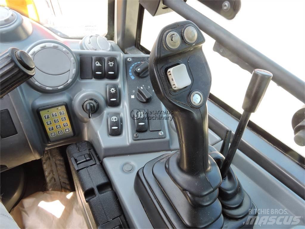 Volvo L25F + FORK لوادر بعجل