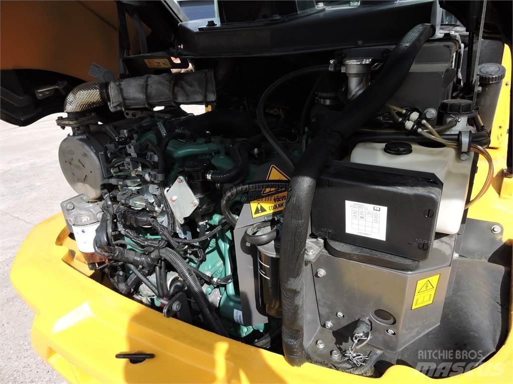 Volvo L30G لوادر بعجل