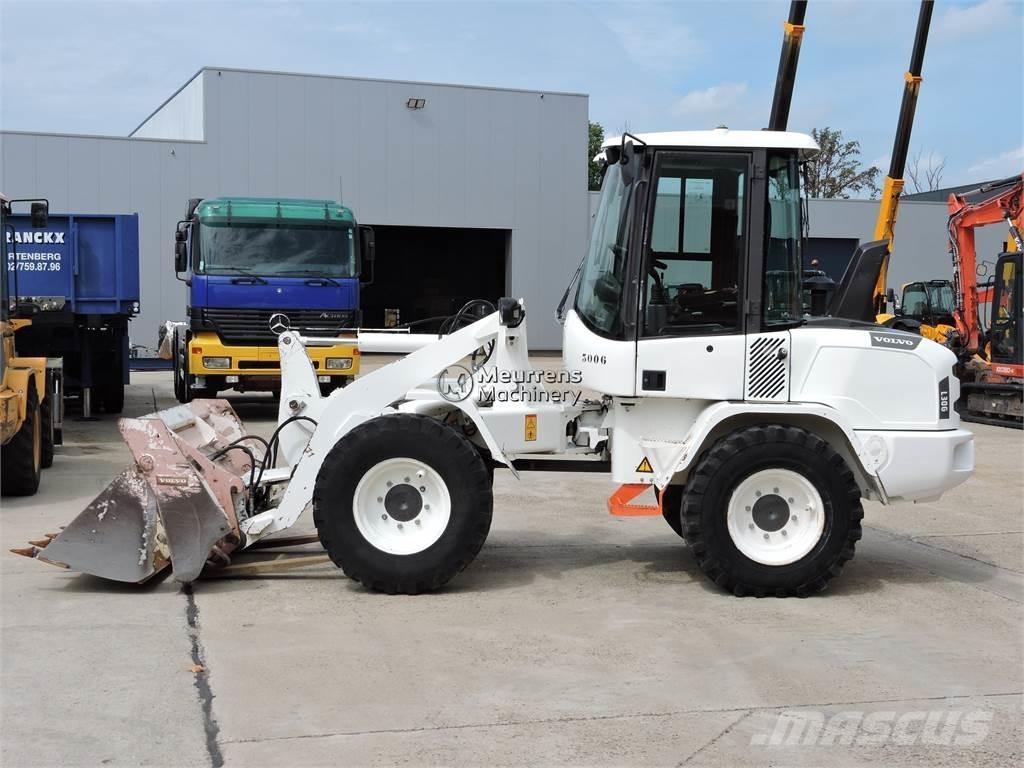 Volvo L30G + FORK لوادر بعجل