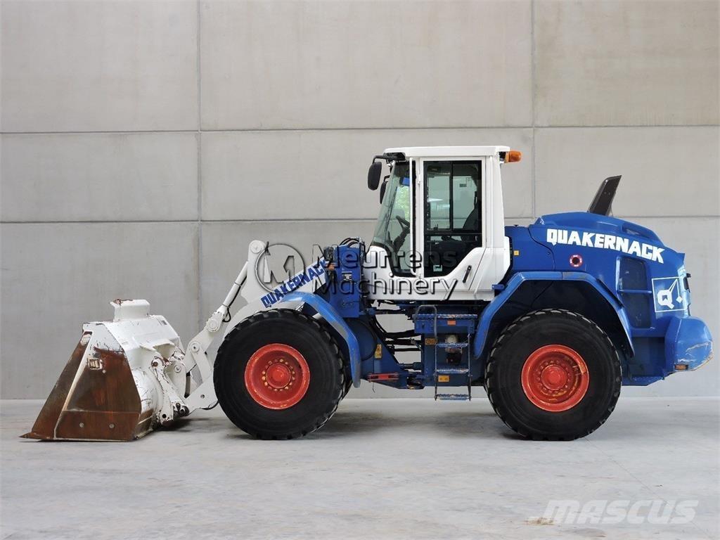 Volvo L90H لوادر بعجل