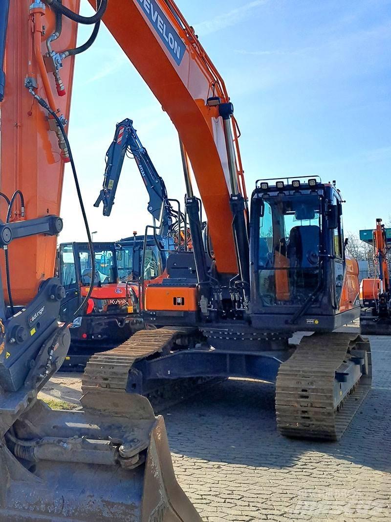 Develon DX 255 LC-7 حفارات زحافة