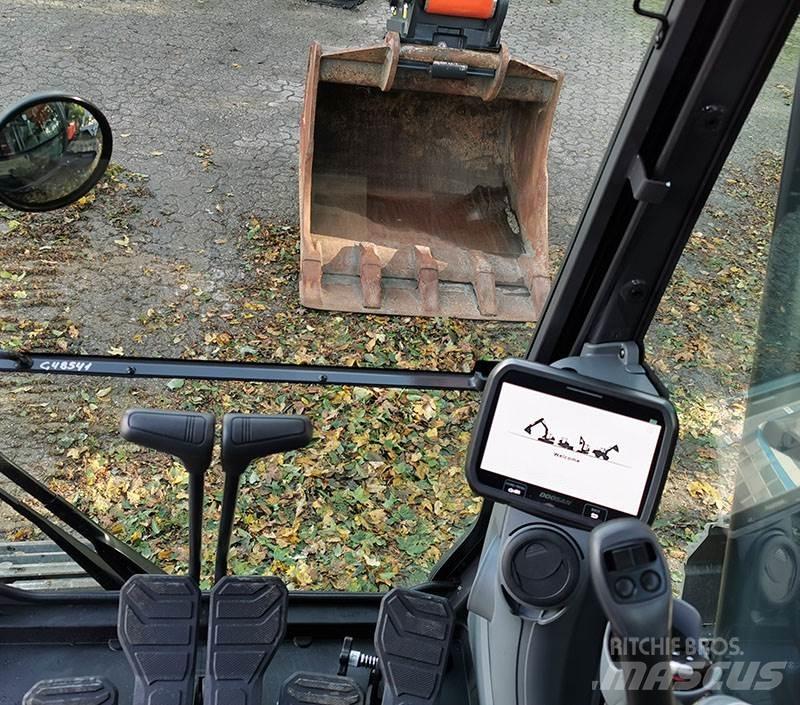 Doosan DX 210 LC-7 حفارات زحافة