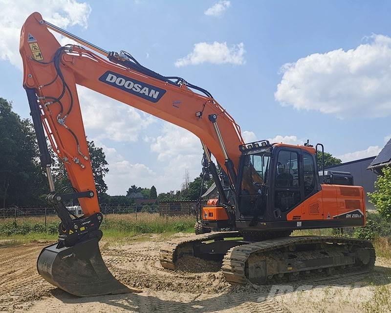 Doosan DX 210 LC-7 حفارات زحافة