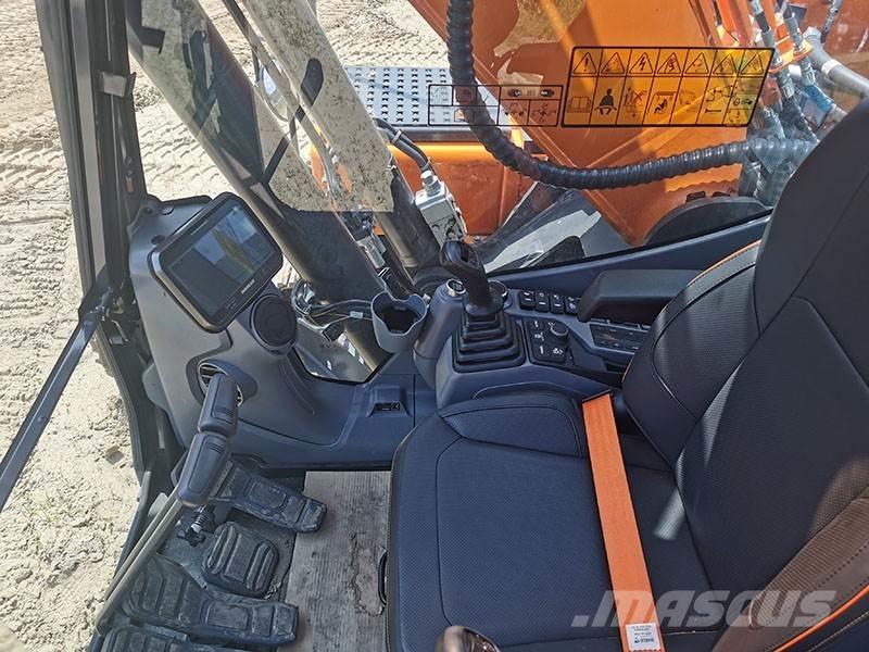 Doosan DX 210 LC-7 حفارات زحافة