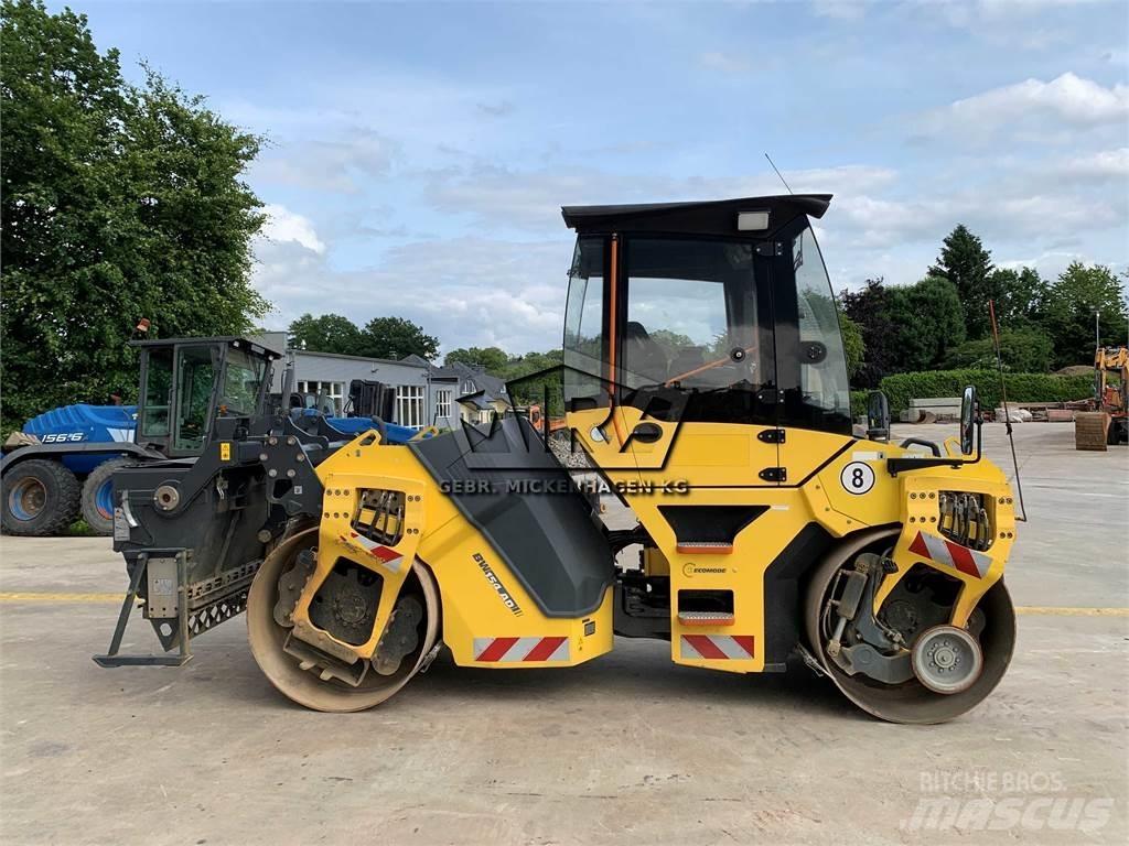 Bomag BW 154 AD-5 مداحل ثنائية الاسطوانة