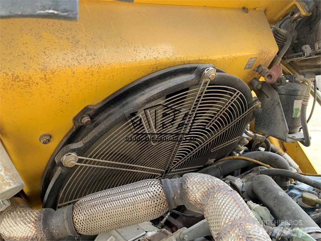 Bomag BW 154 AD-5 مداحل ثنائية الاسطوانة