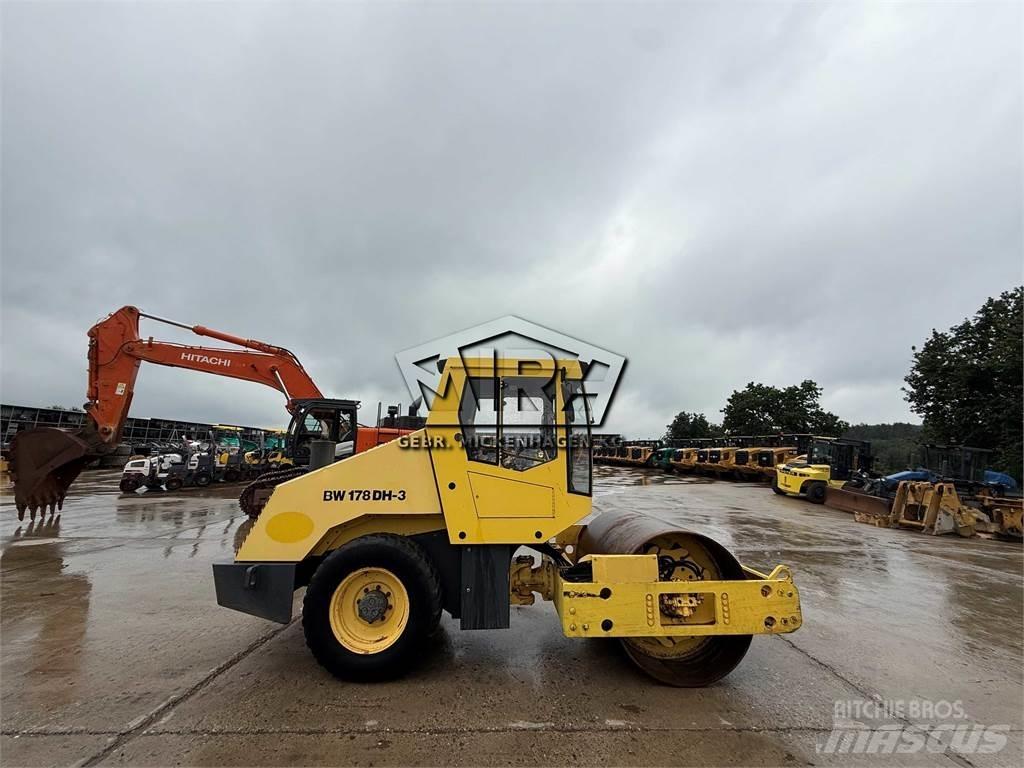 Bomag BW178 DH-3 مداحل أحادية الأسطوانة
